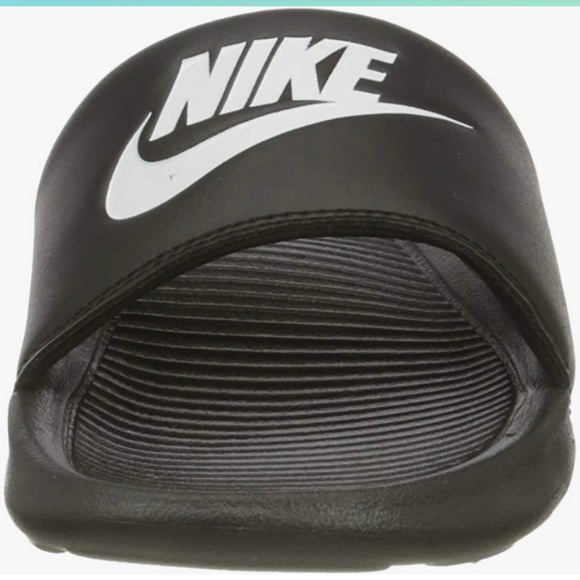 Nike Women’s Gymnastics Shoe Brand New - Picture 2 of 8